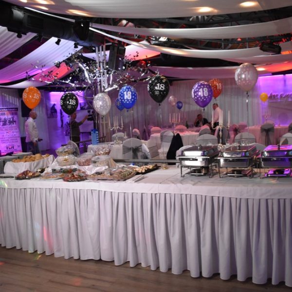 Proslava 18. rodjendana, splav Acapulco-1