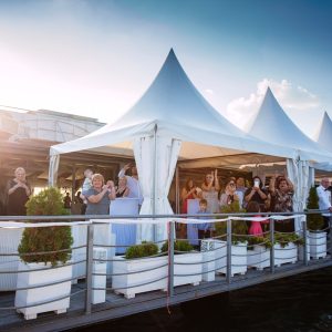 Venčanja, Splav Acapulco-8